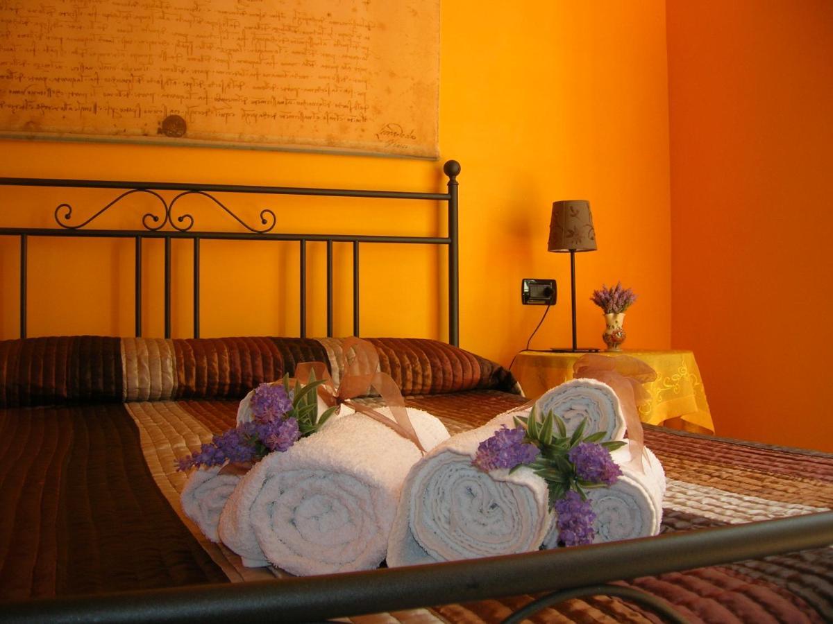 Ghiro Ghiotto Bed & Breakfast Пиетра Лигуре Екстериор снимка