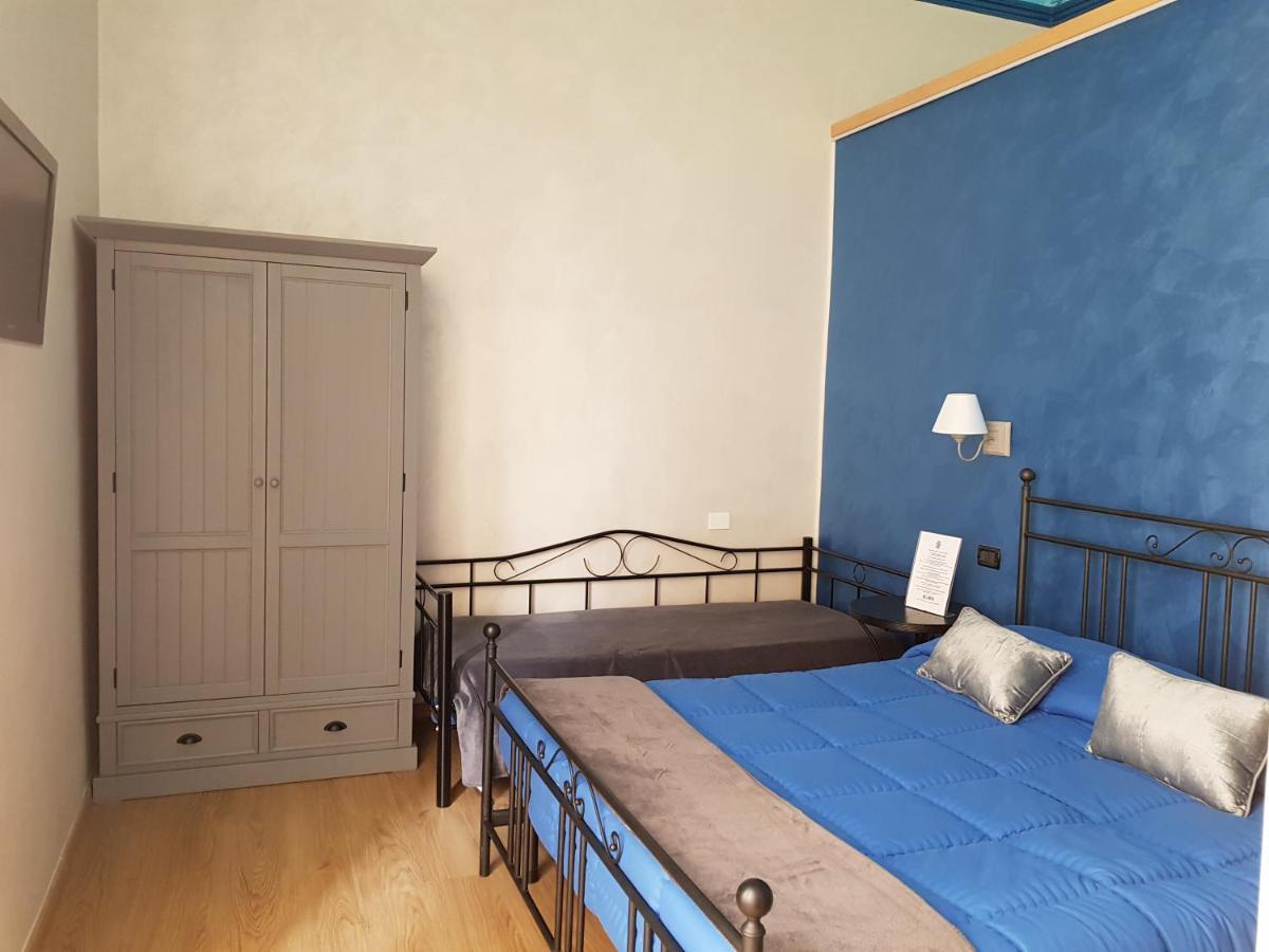 Ghiro Ghiotto Bed & Breakfast Пиетра Лигуре Екстериор снимка